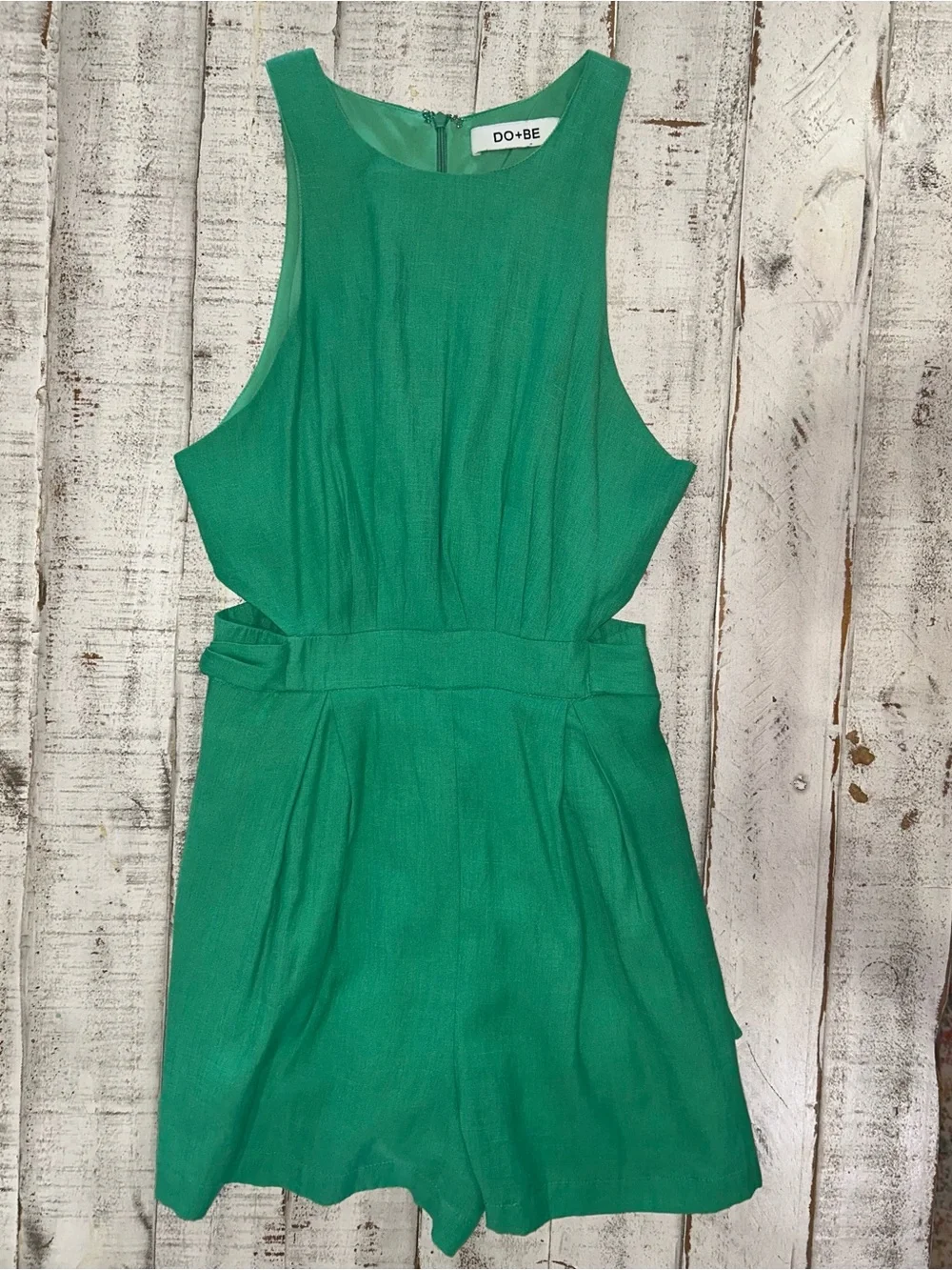 DO+BE Green side Cutout Sleeveless tie waist Romper Size Small - Picture 1 of 6